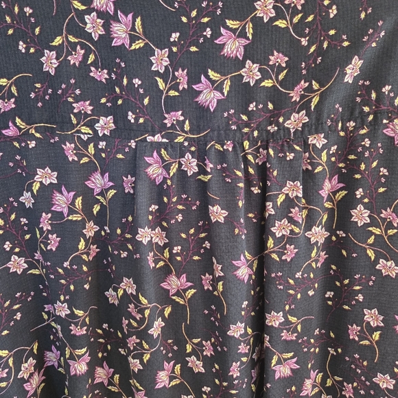 Jessica Simpson Blouse Size 3x Dark Floral Popover Black Pink Whimsigoth Fairy - Picture 8 of 12